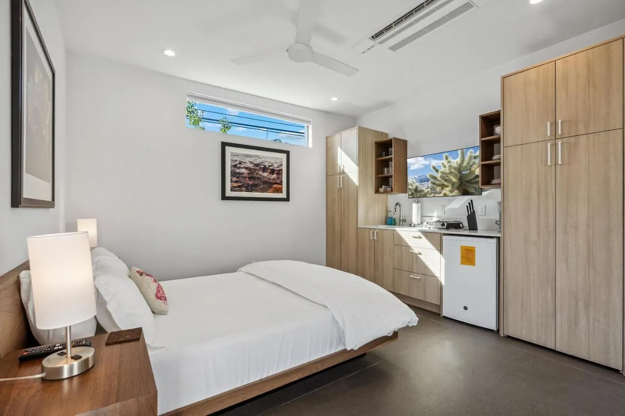 4 Square Studios Phoenix Apartment